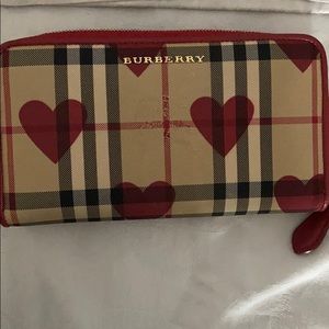 Burberry limited edition heart zipper wallet